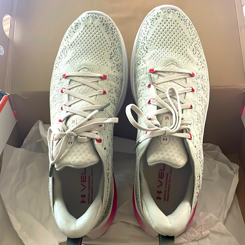 Under Armour Velociti 3 Flow.